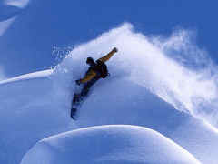Una spettacolare immagine dello snowboard